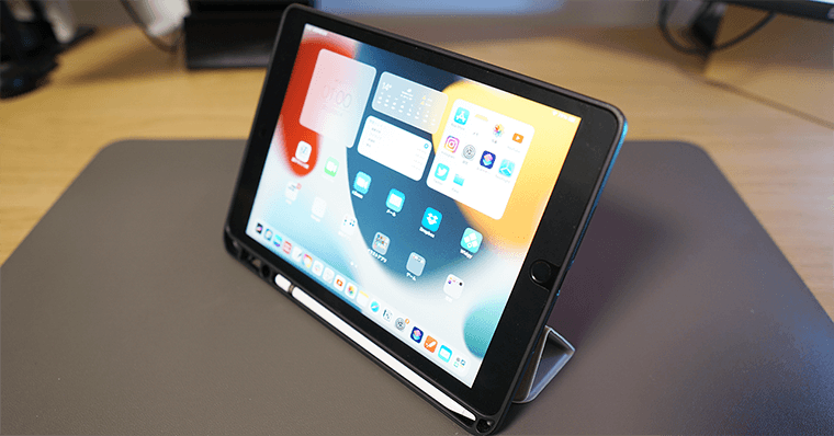 iPad第9世代おすすめペン収納ケース 2位:ESR iPadケース(ペン収納なし)