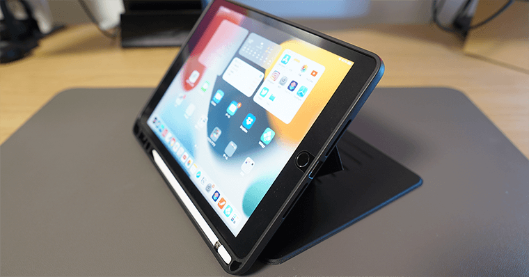 iPad第9世代おすすめペン収納ケース 3位:ESR マグネティックキックスタンド