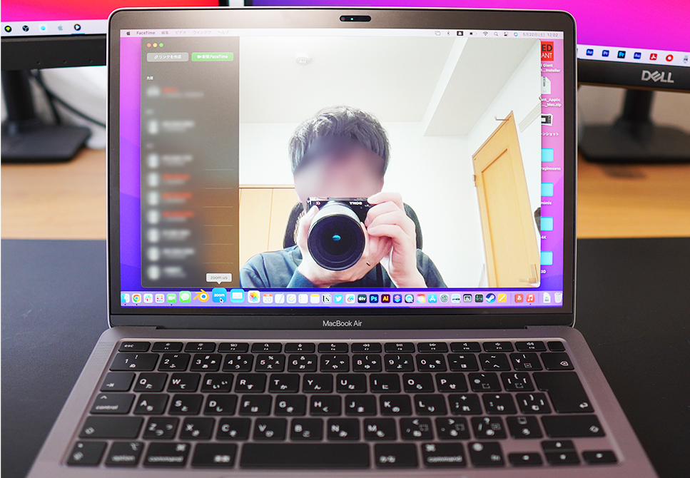 M1 MacBookAirの同梱物と周辺部分の紹介 フロントカメラ 