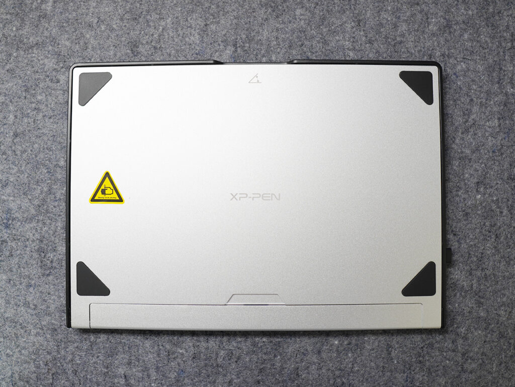 XPPen液晶ペンタブレット用スタンド（AC18）同梱物・周辺部分